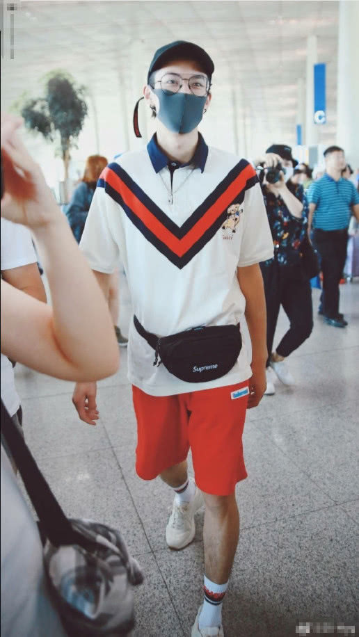 当182吴磊撞上187王鹤棣，身高只差5cm，差距竟如此之大