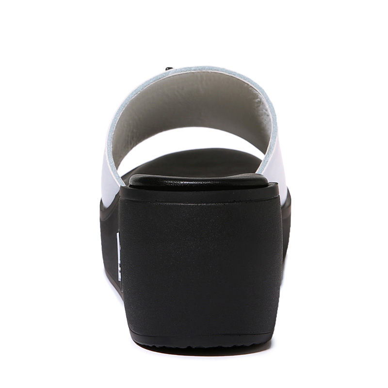 去海边、沙滩别光脚，上市新款沙滩鞋，适合美女，保护脚丫嫩嫩滴