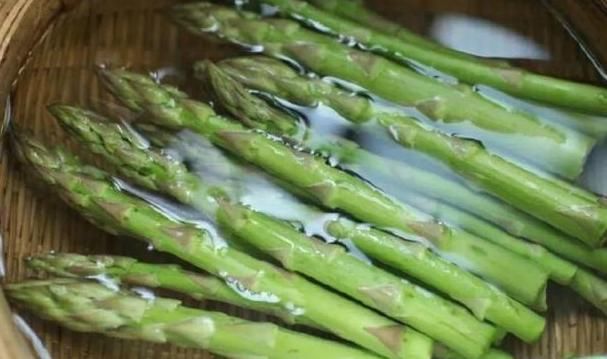 『蔬菜』这个蔬菜营养又好养,不分季节疯长,养一盆可以吃二十年!