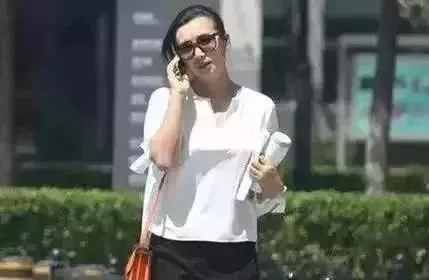 捕鱼达人下载:为胡军跳崖,抢刘涛未婚夫,她曾是万人迷,嫁入豪门却风光不再? 捕鱼达人下载:为胡军跳崖,抢刘涛未婚夫,她曾是万人迷,嫁入豪门却风光不再?