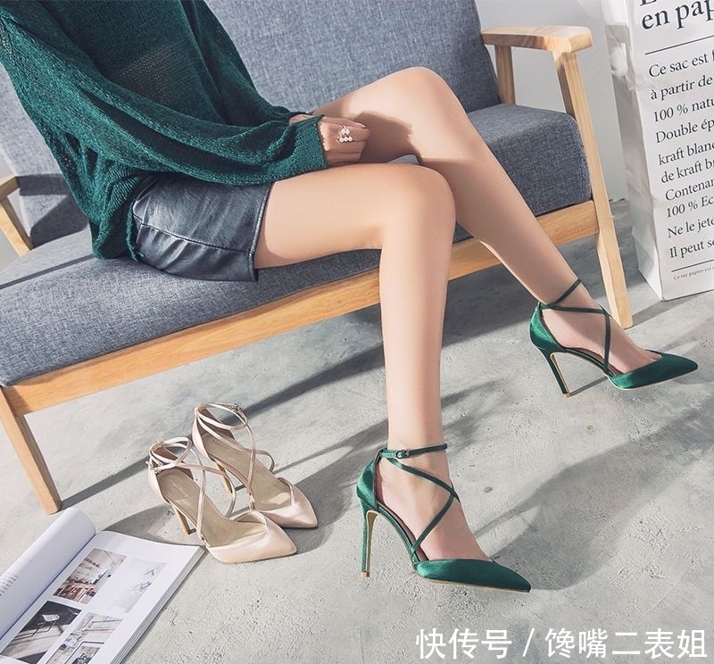  #女人#优雅的女人的鞋柜里，特别的高跟鞋时髦惊艳你