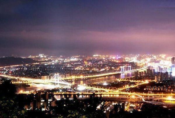 中国10大幸福城市，南京第九，长沙第五，有你的城市吗？