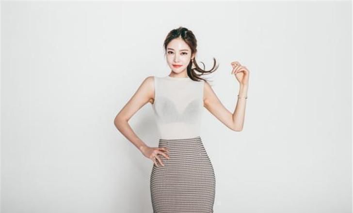 时尚白领的包臀裙, 知性不失性感, 这样穿天天下班都有人送