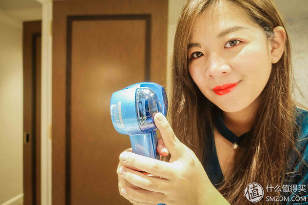 旅行中手残党也可以轻松卷出超美秀发-Babyliss蒸汽纳米自动卷发