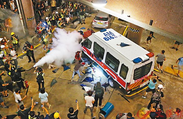 香港局势短片在记者会上播放：西方媒体看不到的画面