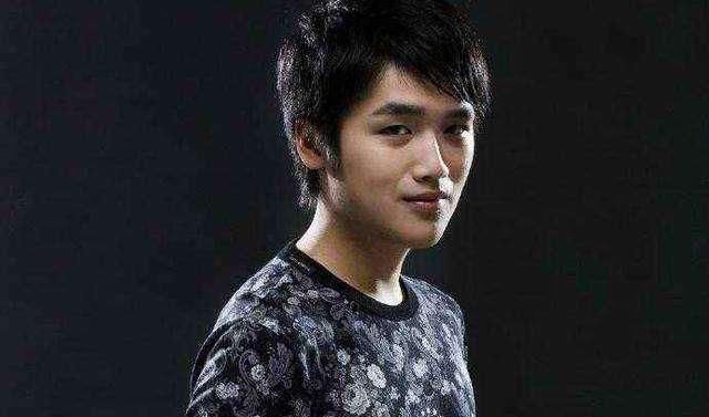 LOL微笑回应新女友传闻:全都是误会,任栋已经和我解释清楚了!