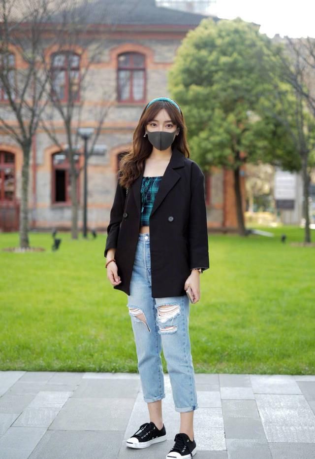 【女生】原来中国女生才最时髦,看杭州女生的街拍穿搭,我们才是真的会穿