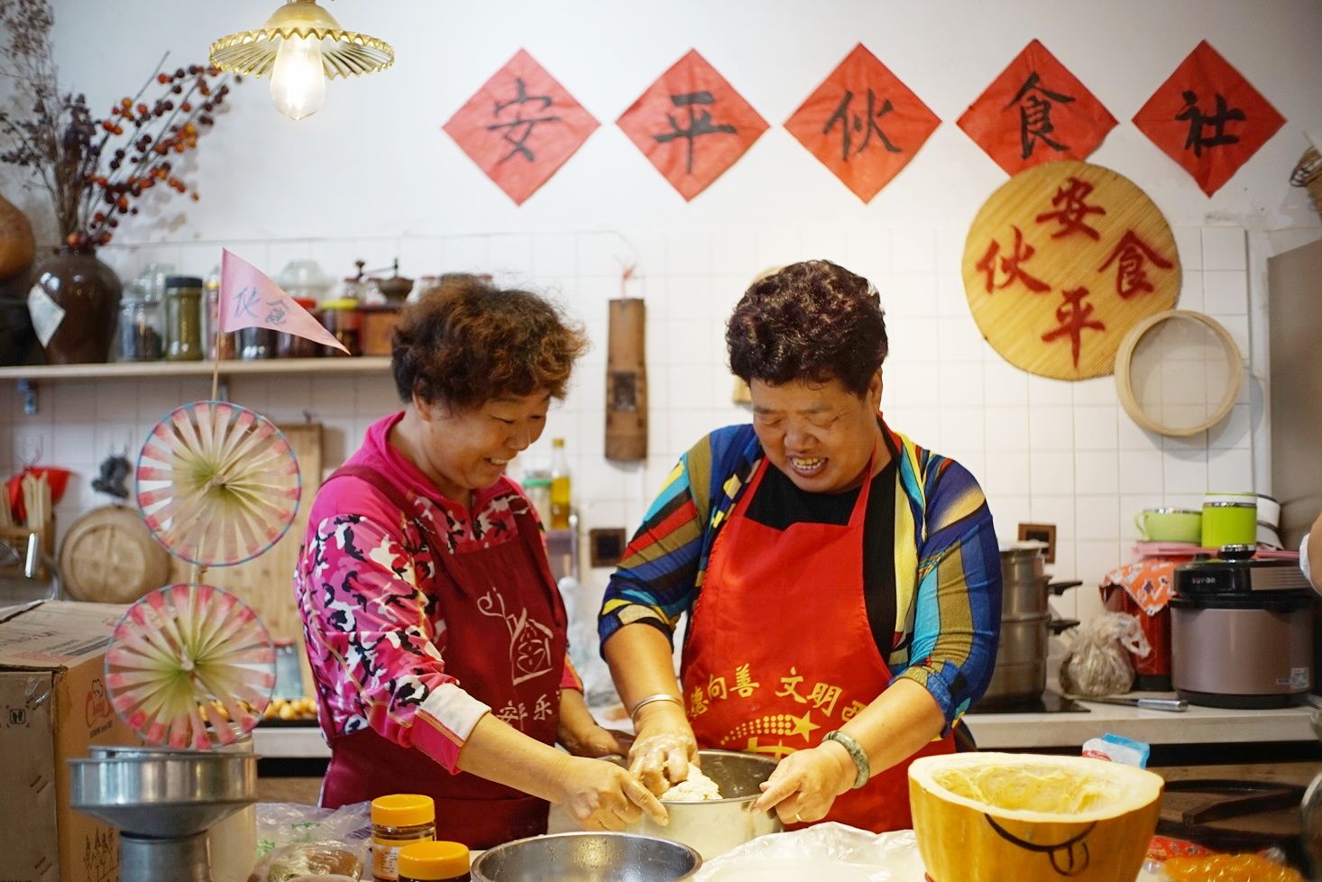  #胡同#白塔寺旁，胡同深处，这些暖心设计唤醒记忆深处的京味儿