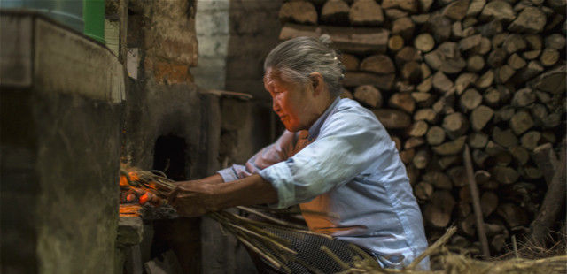  [拆除]专家：农村“土灶”污染大，必须拆除，特别第三种问题