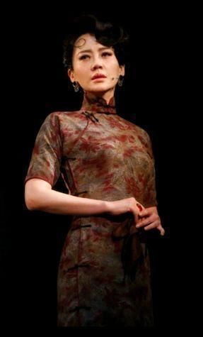 看了许晴王晓晨的旗袍装，终于知道为啥男人不喜欢瘦的女人了！