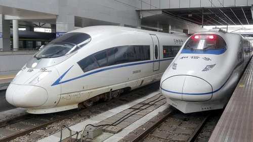 我国最“赚钱”的高铁，高峰时像公交车一样，5分钟就发一趟！