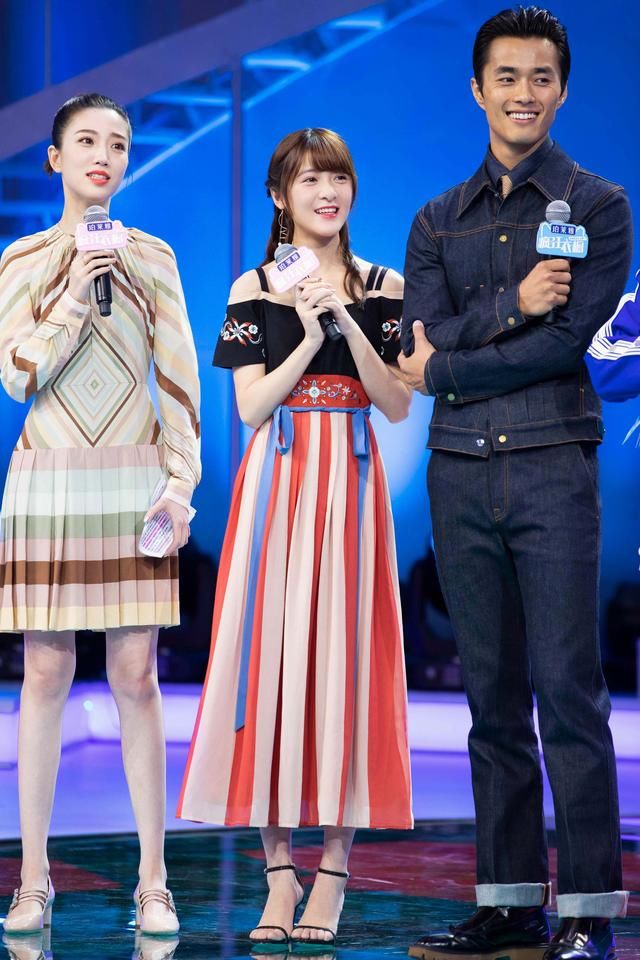 徐娇曝光私人衣橱 中国风礼服登上国际舞台