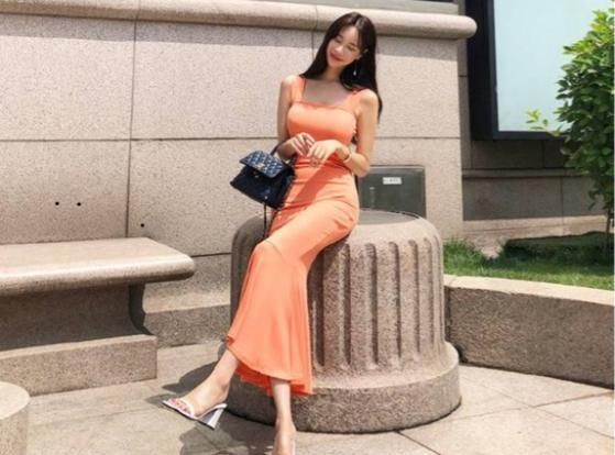 小巧女性，怎样完美的挑选长裙才能避免短板，拥有大长腿！