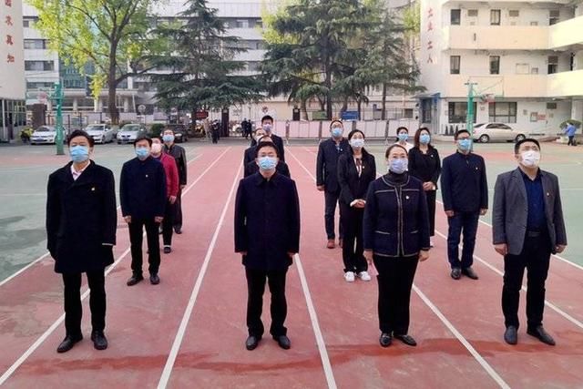  『济南』打赢七项攻坚战！济南中学举行主题升旗仪式
