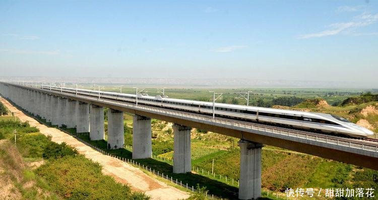 直击高铁黄河第一桥全长9969米, , 共175个桥墩