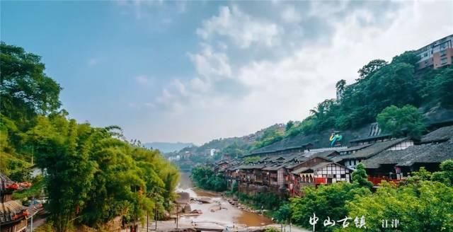 重庆彻底火了！又拿全国第一，网红城市当之无愧！