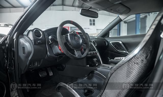  『GT』武装到牙齿 最强直线加速GT-R