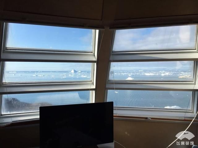 中国小伙北极之旅，入住2000多一晚的当地酒店，鲸鱼肉竟放路边卖