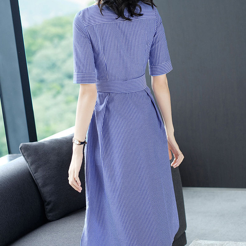 小姨穿上这条裙子，简直美爆了，发了工资，我也要买一件