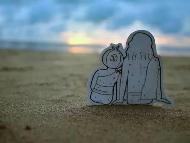 这才叫情侣旅行照，你那只能叫自拍!