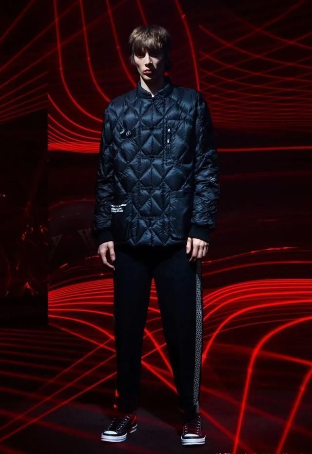 设计师@2020秋冬 Genius 系列：多个天才设计师的合作系列，MONCLER