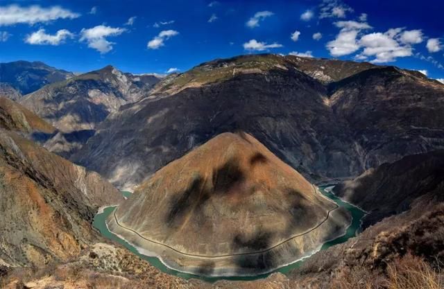 再过一个月，国内这处桃花盛景就要藏不住啦！囊括高原最美雪山！