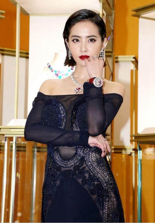 38岁蔡依林再走性感路线，妩媚而不失端庄说的就是她