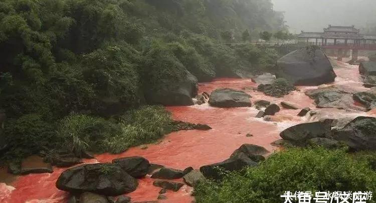我国唯一一条没被污染的长江支流，雨天变“血江”，两岸毒蛇成群