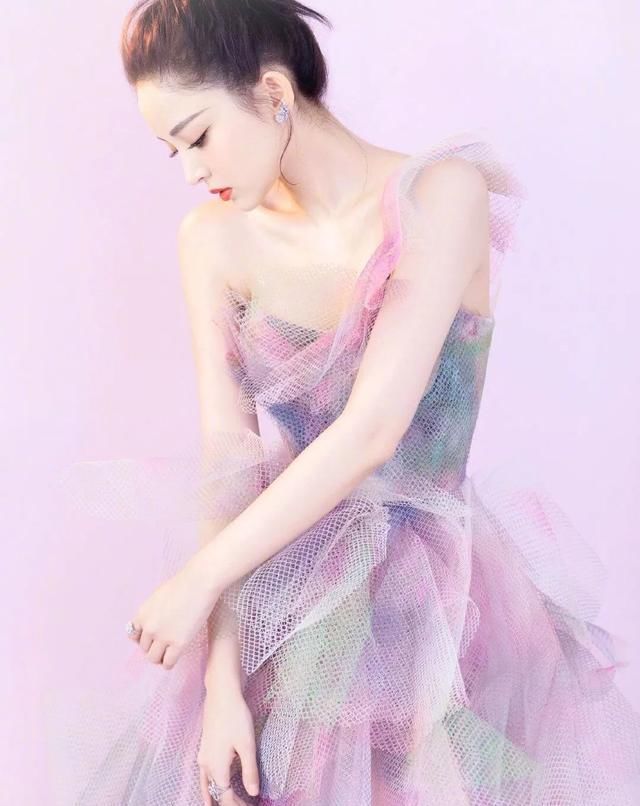  『轻松』仙女裙简直太唯美了!记住这三点,轻松穿出仙气飘飘的优雅美!