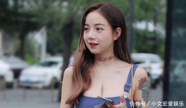 『位小姐姐』这种复古风的半身裙, 真是俗气吧 还穿出门真一文不值