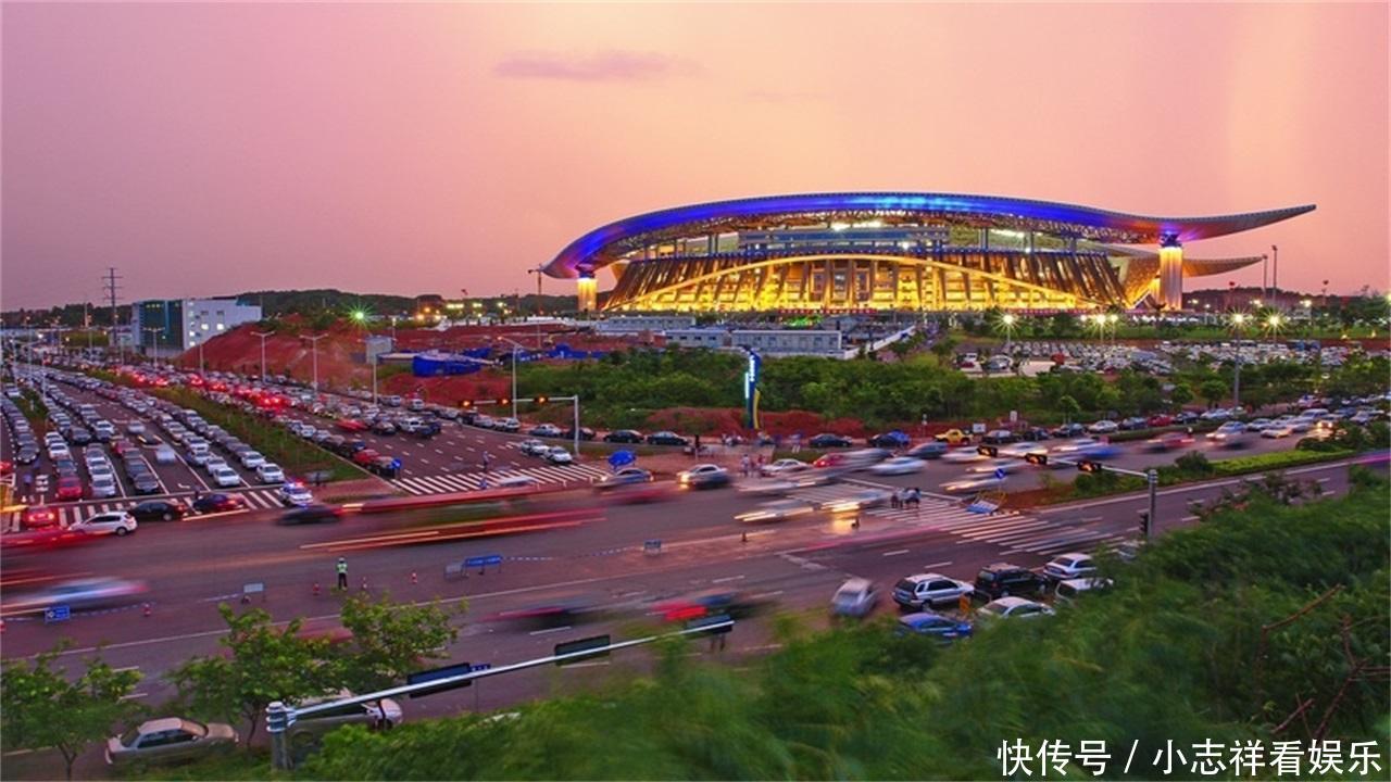 广西有一座面积最大的城市，即将成为省会，不是桂林也不是梧州