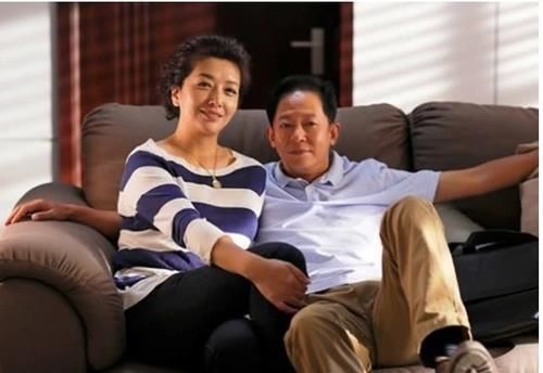  『马伊』曾是飞天奖视后，二婚与靳东同居5年，今53岁嫁小15岁马伊琍前任