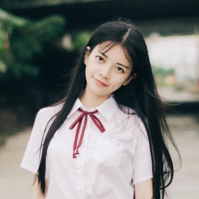 网恋奔现，见网恋对象全素颜？网友：我不允许自己是邋里邋遢的人