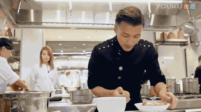 卸了妆的王一博和鹿晗，一点都不娘