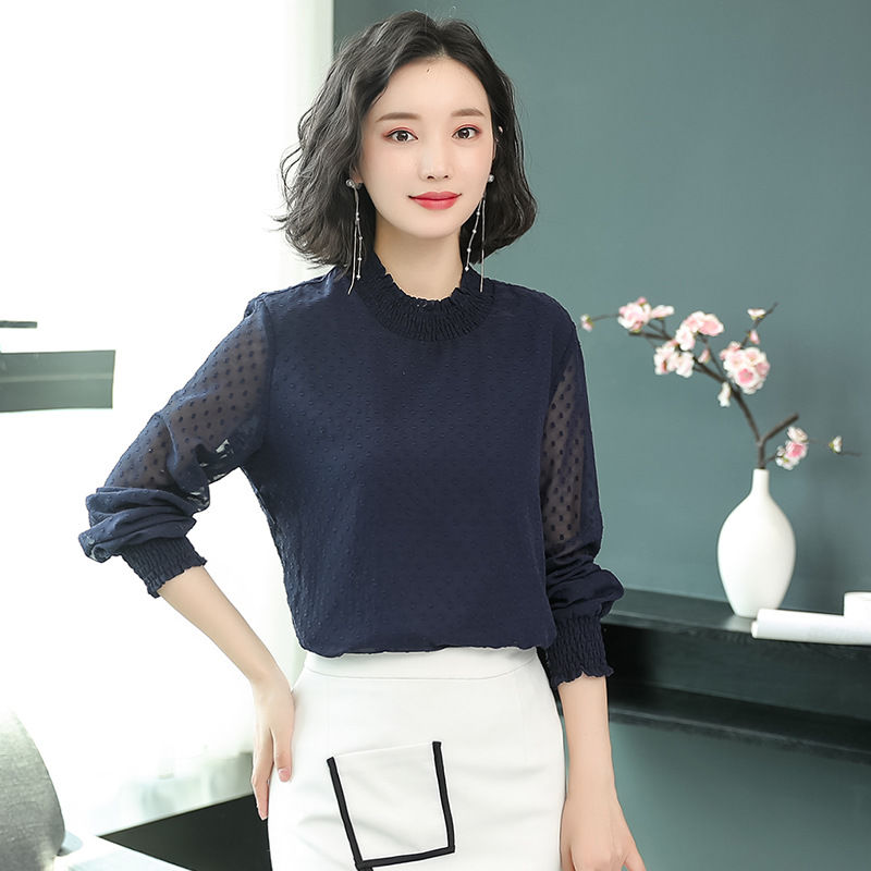 9月果真凉,出门少穿裙!今年流行的T恤小衫,洋气百搭还减龄