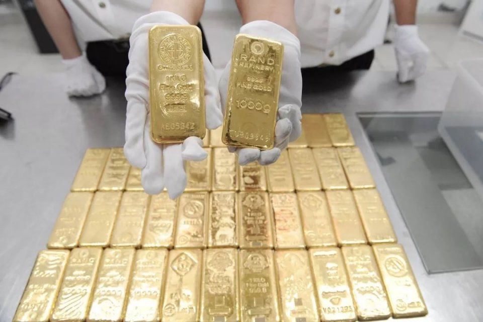 前券业大佬牛冠兴偷运44公斤黄金被查?中证信用发澄清:严重失实