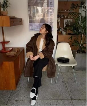 #脚上穿了一#4款早春流行款的鞋子,怎么穿都好看,时髦精们赶快备上