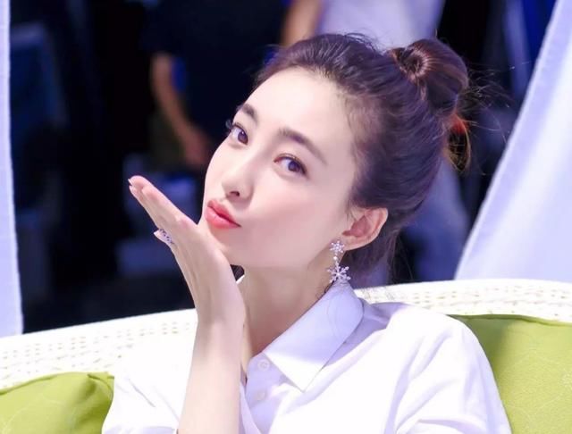 这个城市被称为“美女之都”在这个冬季彻底火了肤白貌美,大长腿