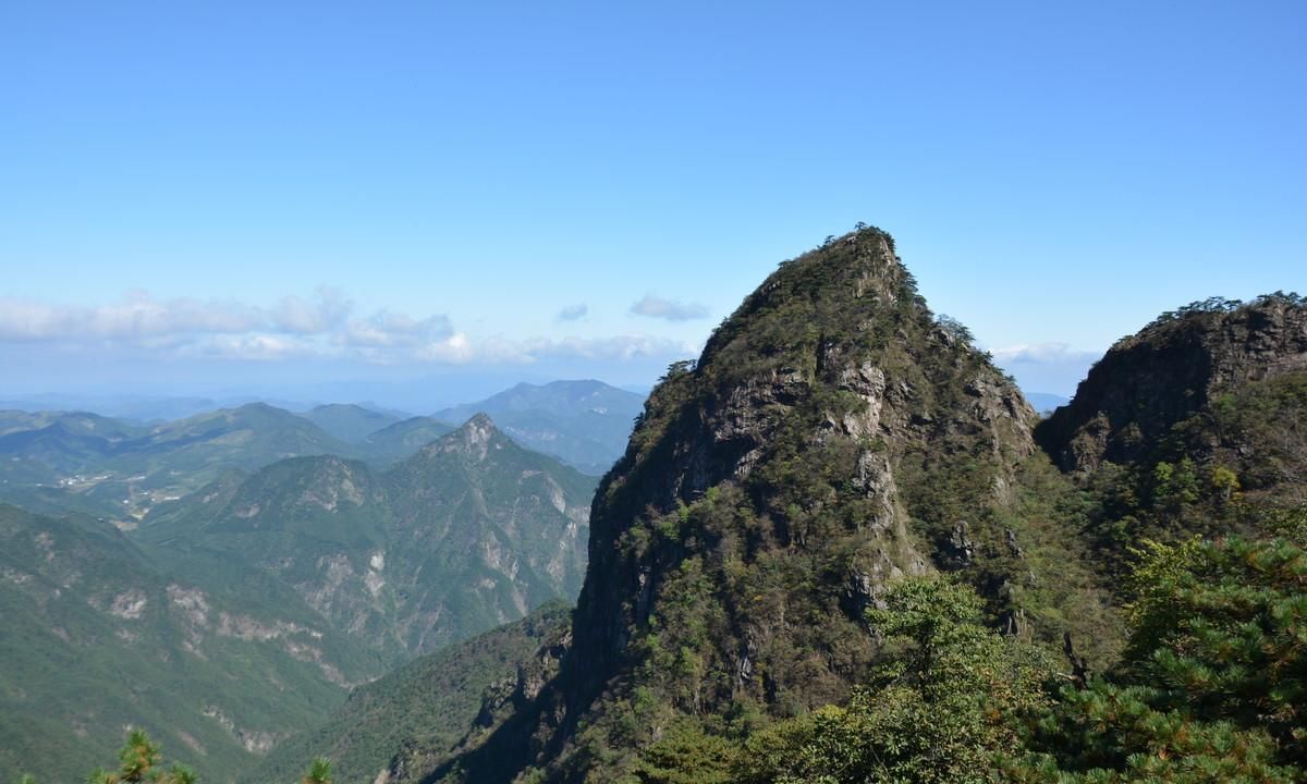 安徽被遗忘的山，地跨3县，与天柱山遥相对峙，是国家地质公园