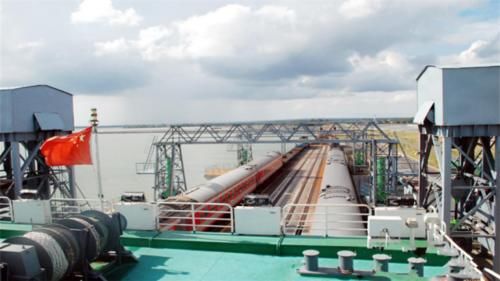  火车轮渡■广东到海南没有跨海大桥，火车是如何直通海南的，看