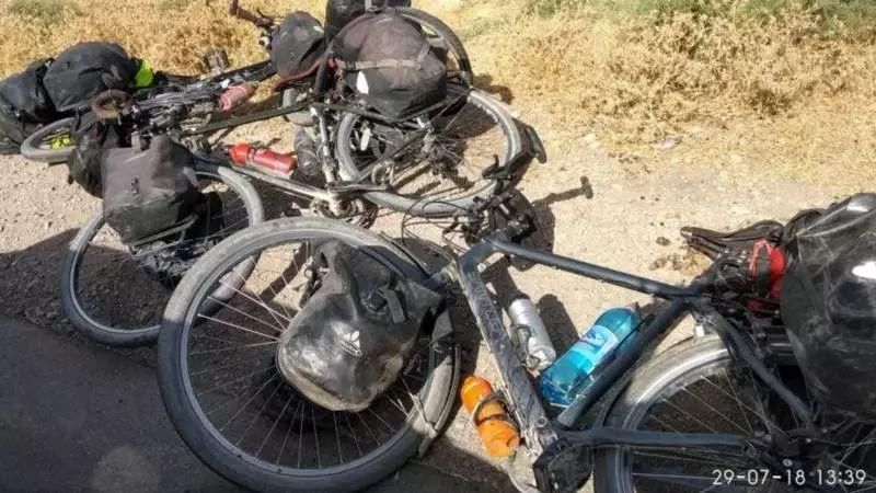 公路撞人案扑朔迷离，塔吉克斯坦政府被指散布假消息，荷兰首相如