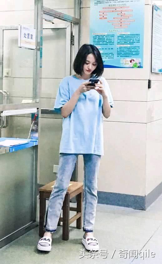 郑爽恋情曝光后积极投身工作，新剧造型青春靓丽，颜值重回巅峰