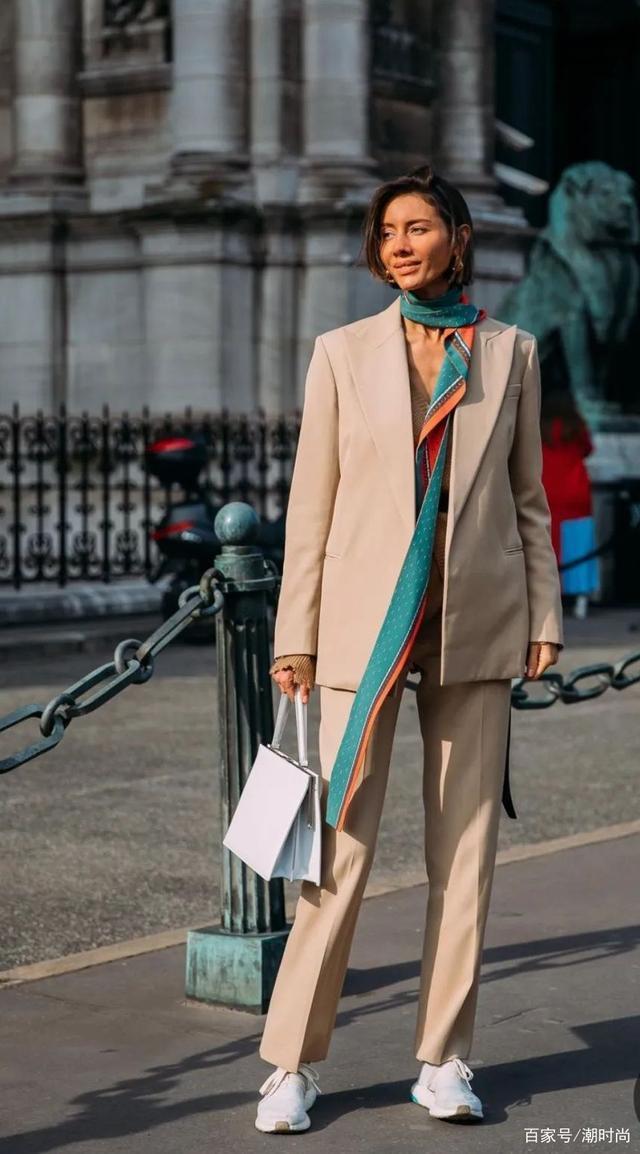 『感觉』2020刷屏的“心机穿搭”,穿上回头率200%,chic感满满!