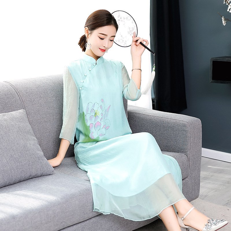 谁说去海边就得穿比基尼!看看这仙女裙轻盈优雅，上身比它更拉风