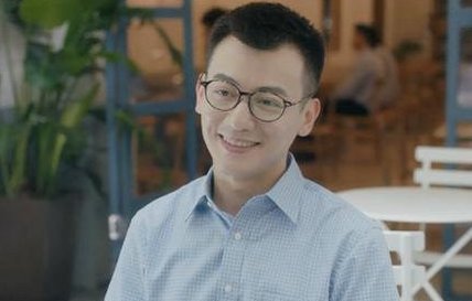 看不起：季明亮终于露出真面目了！看不起中介还骂人，难怪朱闪闪要分手