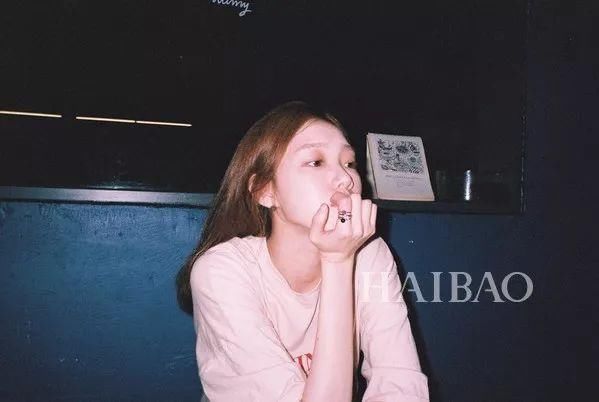 什么｜迷倒南柱赫，和权志龙同公司，奔三的她越来越火了？