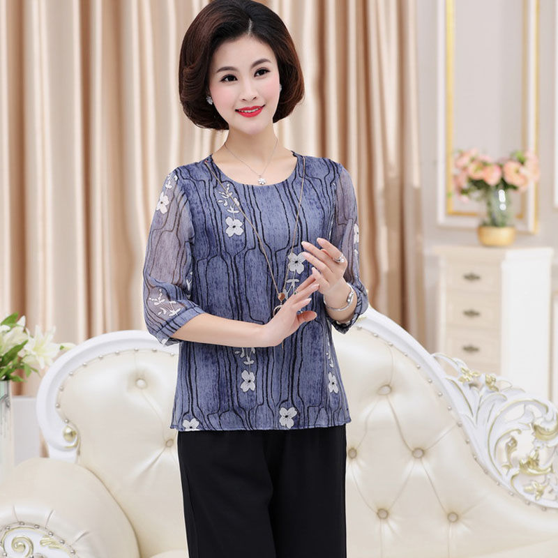 女人40岁以后可以这样穿，显优雅阔太太范，让别人都羡慕