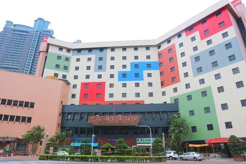 漫步台湾高雄街头,最爱小巷子里的烟火气