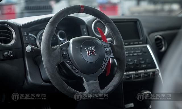  『GT』武装到牙齿 最强直线加速GT-R