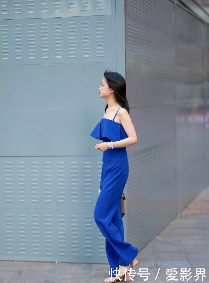 「美女」牛仔裤美女,大秀迷人身姿
